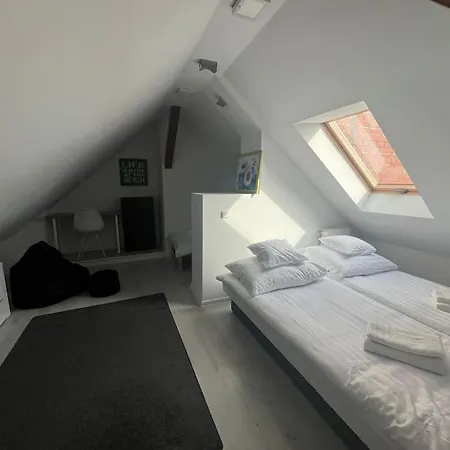 Attic Close To The Beach And City Center Kolobrzeg Exterior photo