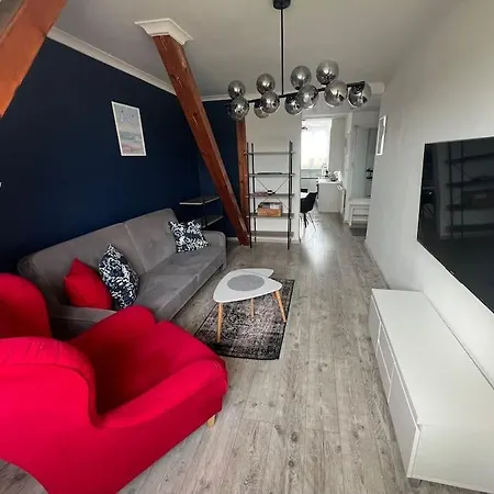 Attic Close To The Beach And City Center Kolobrzeg Exterior photo